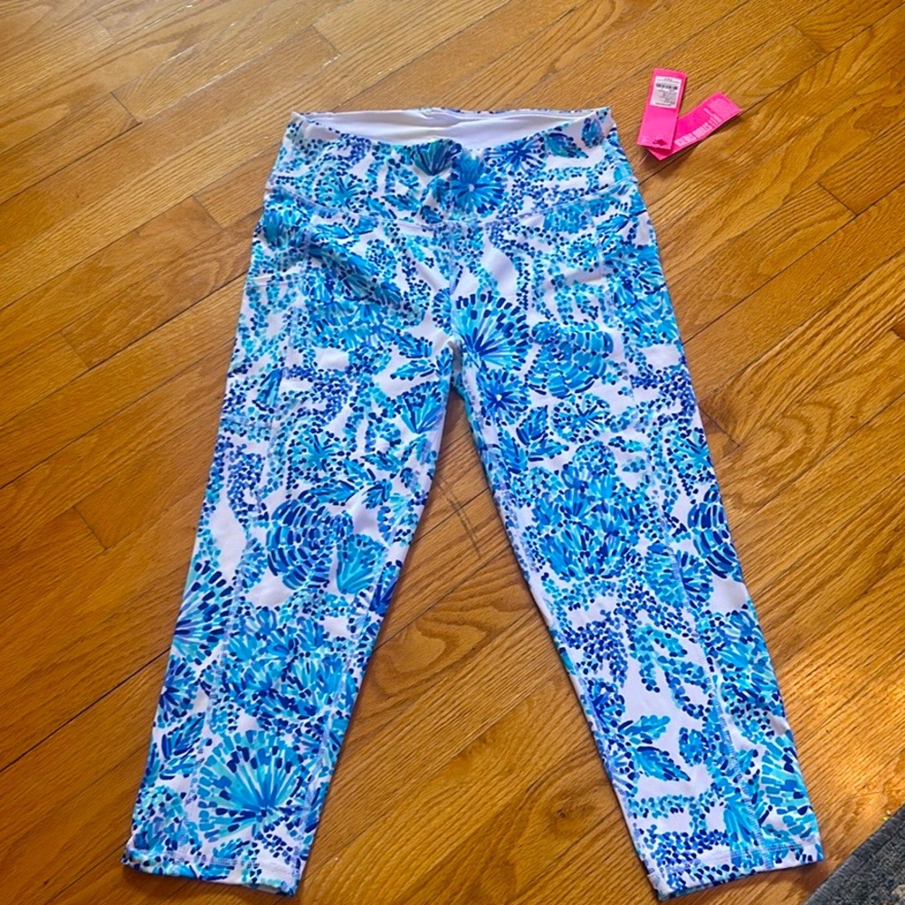 Lilly Pullitzer Weekender High Rise crop “Shell me you love me”